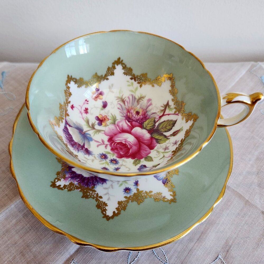 1950-S PARAGON VINTAGE BLUE CUBBAGE ROSE HEAVY GOLD DECORATED ENGLISH BONE CHINA